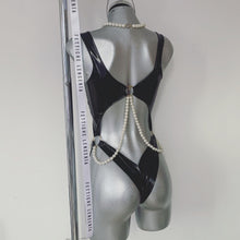 Cargar imagen en el visor de la galería, Black Alpha Bodysuit
